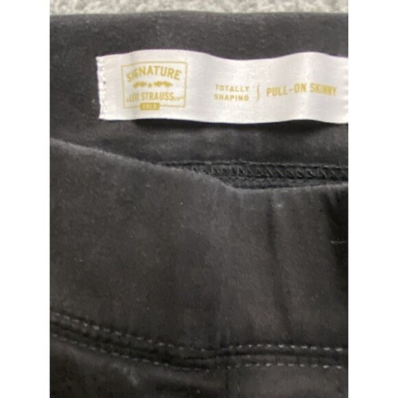 Signature by Levi Strauss&Co Gold Label Totally Shaping Pull-On Skinny J… - Picture 3 of 7
